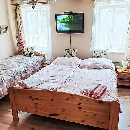 Jiretinska Chaloupka By Interhome